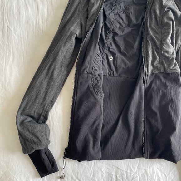Lululemon Reversible Dance Studio Jacket (sz 6) - Picture 8 of 8